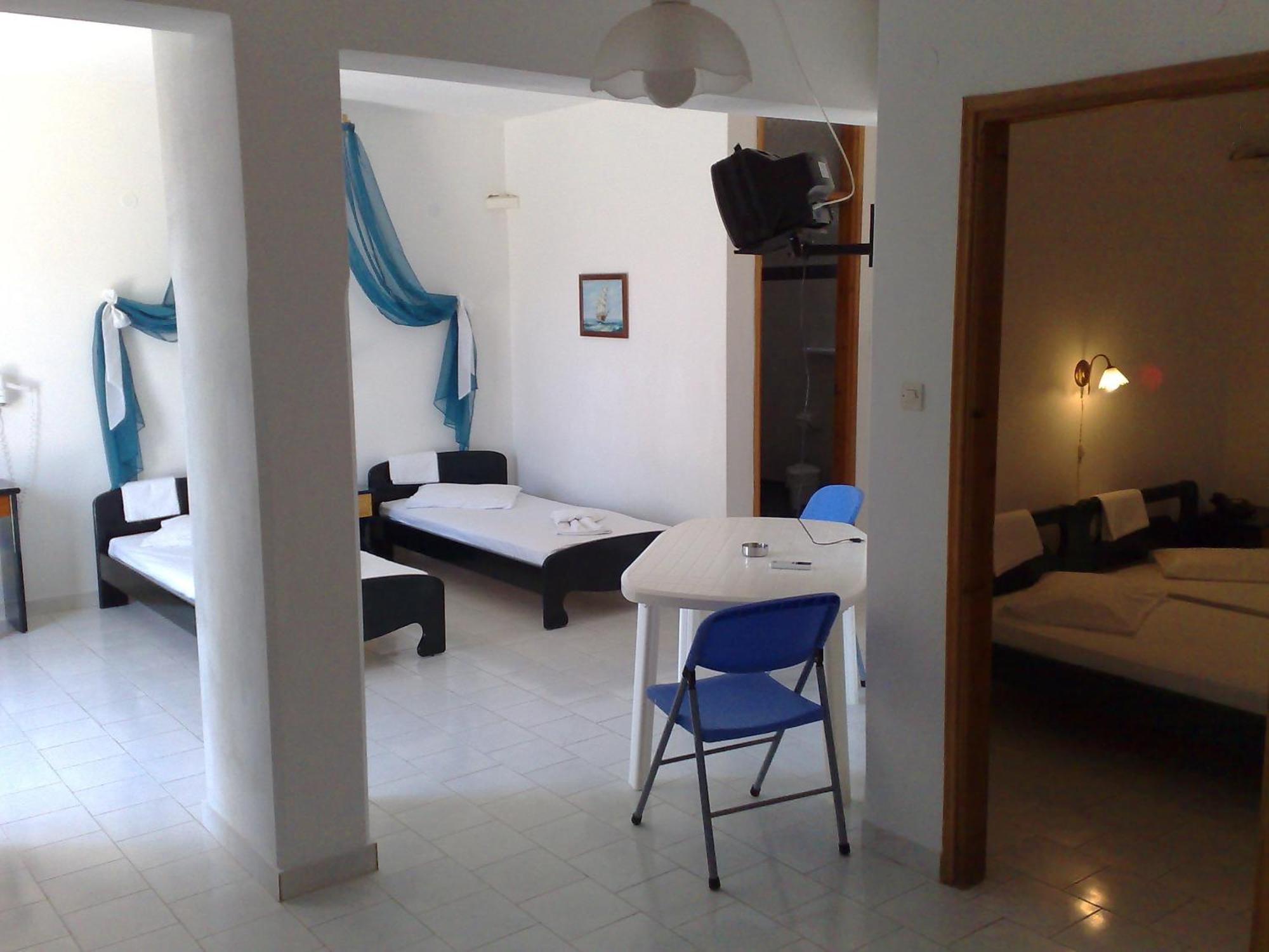 Azolimnos Bay Aparthotel Ngoại thất bức ảnh