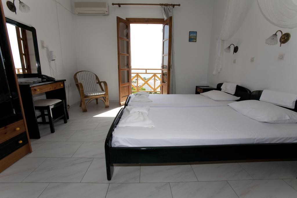 Azolimnos Bay Aparthotel Ngoại thất bức ảnh