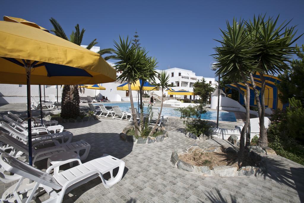 Azolimnos Bay Aparthotel Ngoại thất bức ảnh