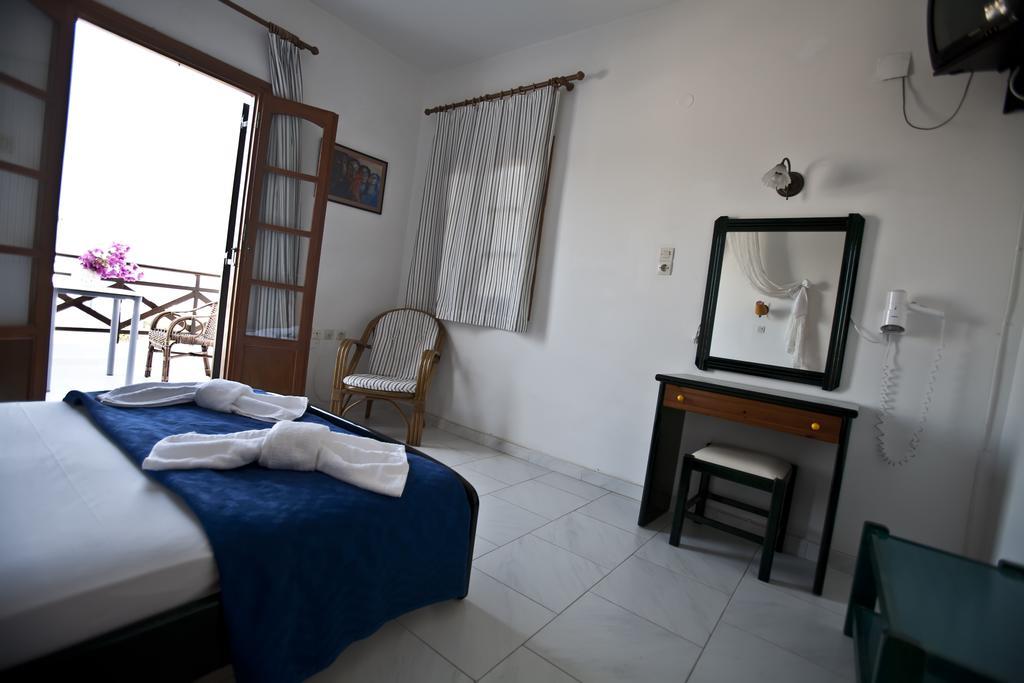 Azolimnos Bay Aparthotel Ngoại thất bức ảnh