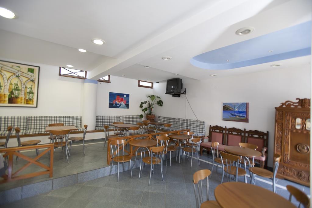 Azolimnos Bay Aparthotel Ngoại thất bức ảnh
